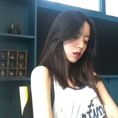 好看的意境女生头像图片