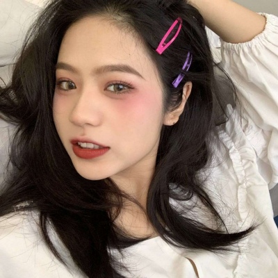 qq两个人头像女