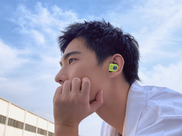 处女座男生杨洋初夏白衬衫阳光少年图片