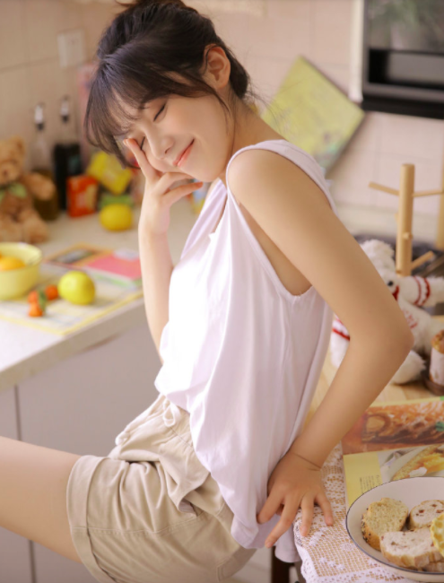 居家服美女性感诱人图片