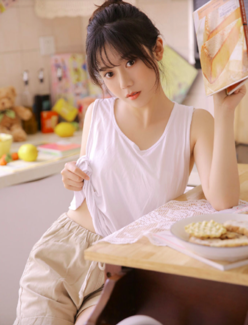 居家服美女性感诱人图片