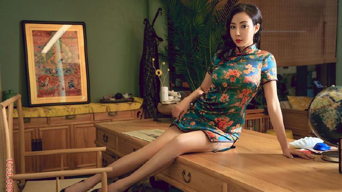 风华绝代古风旗袍女神图片