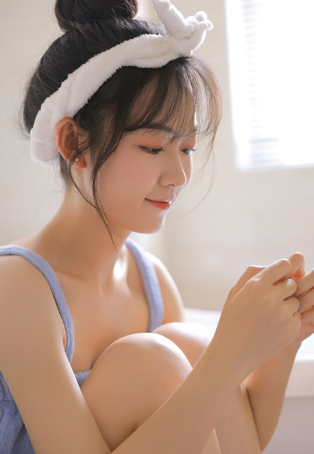 吊带内衣女生私房美照