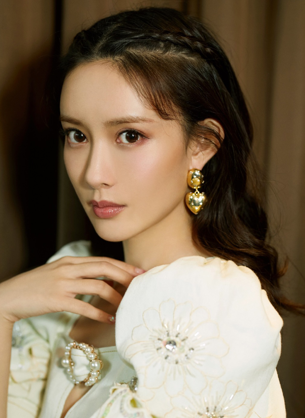 射手座美女明星孟子义复古甜美写真图片