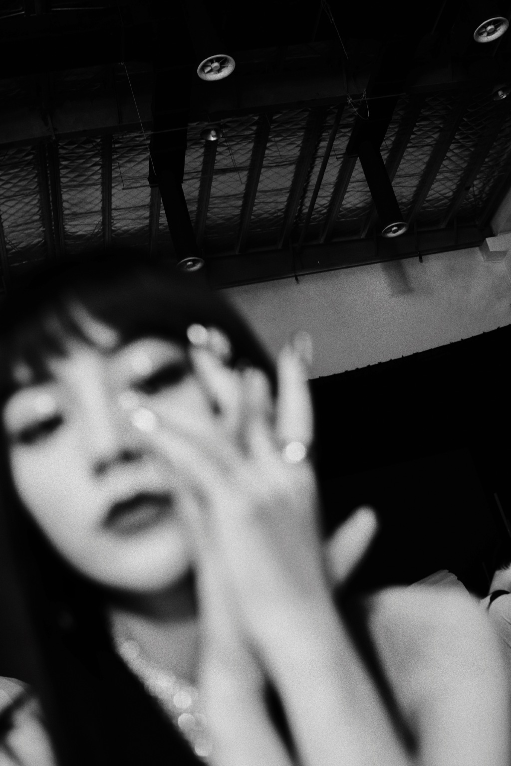 THE9黑白质感写真图片
