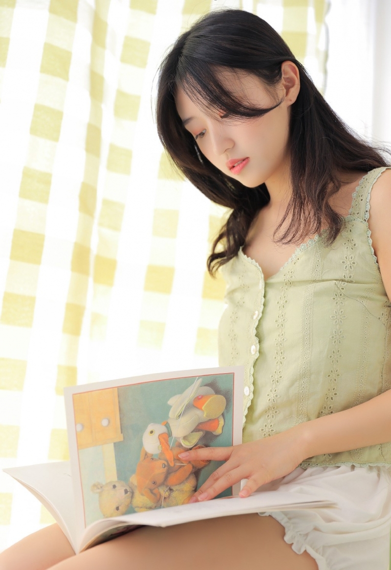 高颜值美女气质清甜可爱图片
