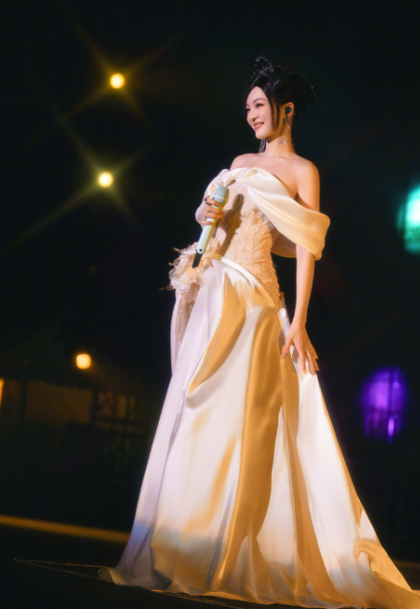 台湾美女明星张韶涵寓言世界巡回演唱会图片