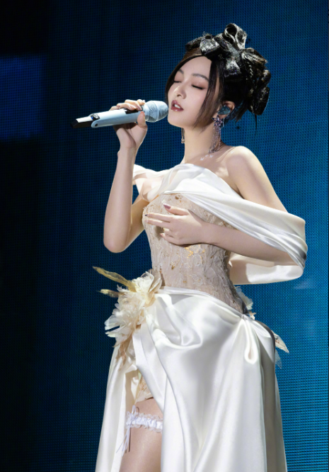台湾美女明星张韶涵寓言世界巡回演唱会图片