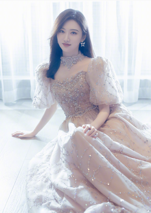 西安美女明星景甜礼服唯美图片