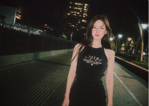 天蝎座美女赵露思最新图片