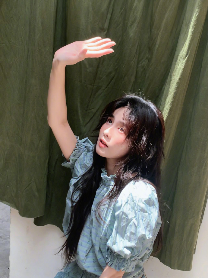 处女座美女图片高清白鹿森系图片