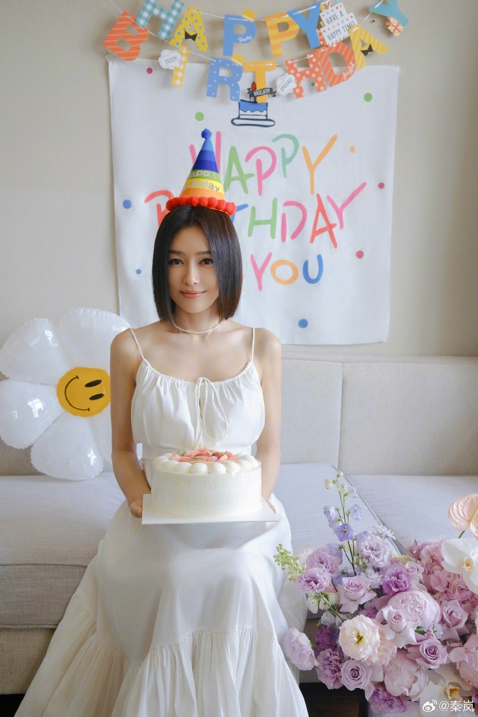 巨蟹座美女图片高清秦岚生日照图片