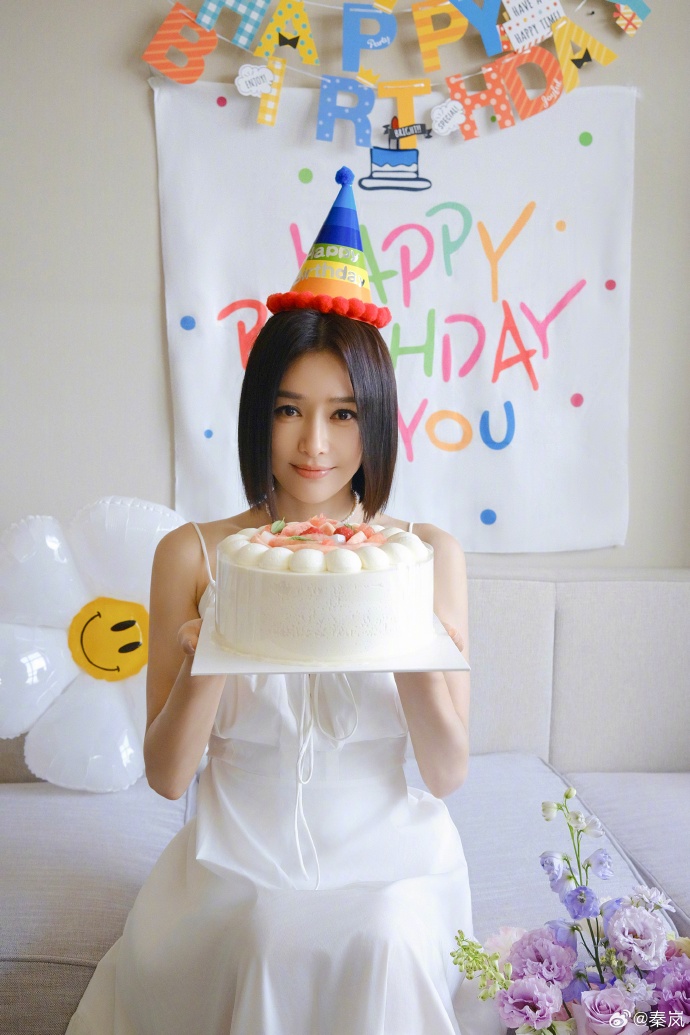 巨蟹座美女图片高清秦岚生日照图片
